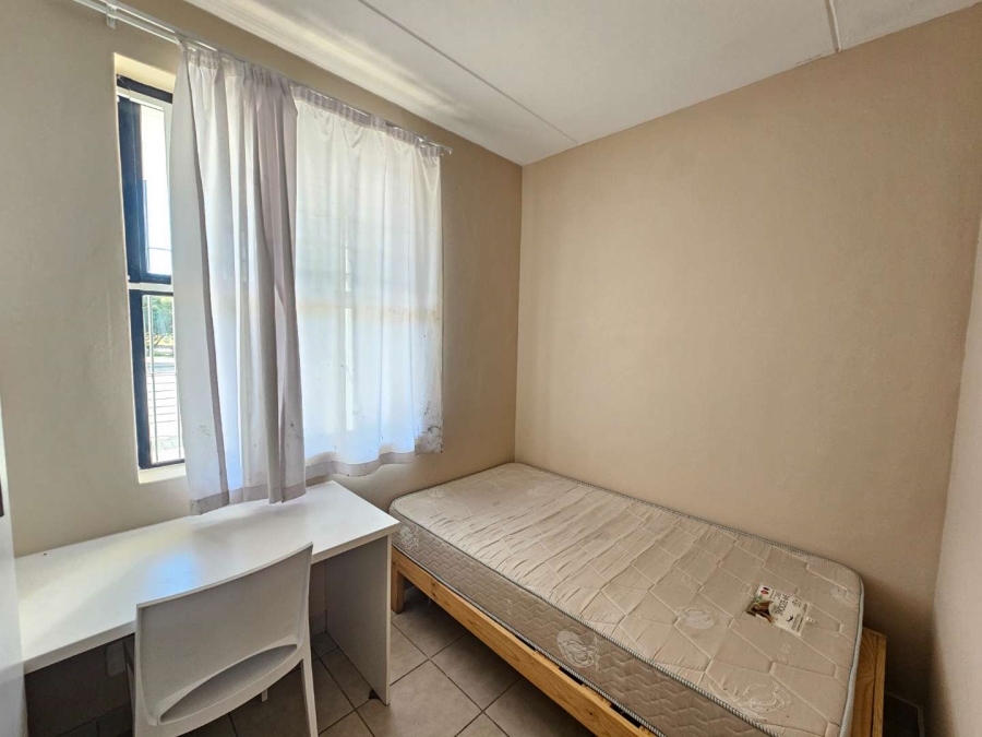To Let 2 Bedroom Property for Rent in Dennesig Western Cape